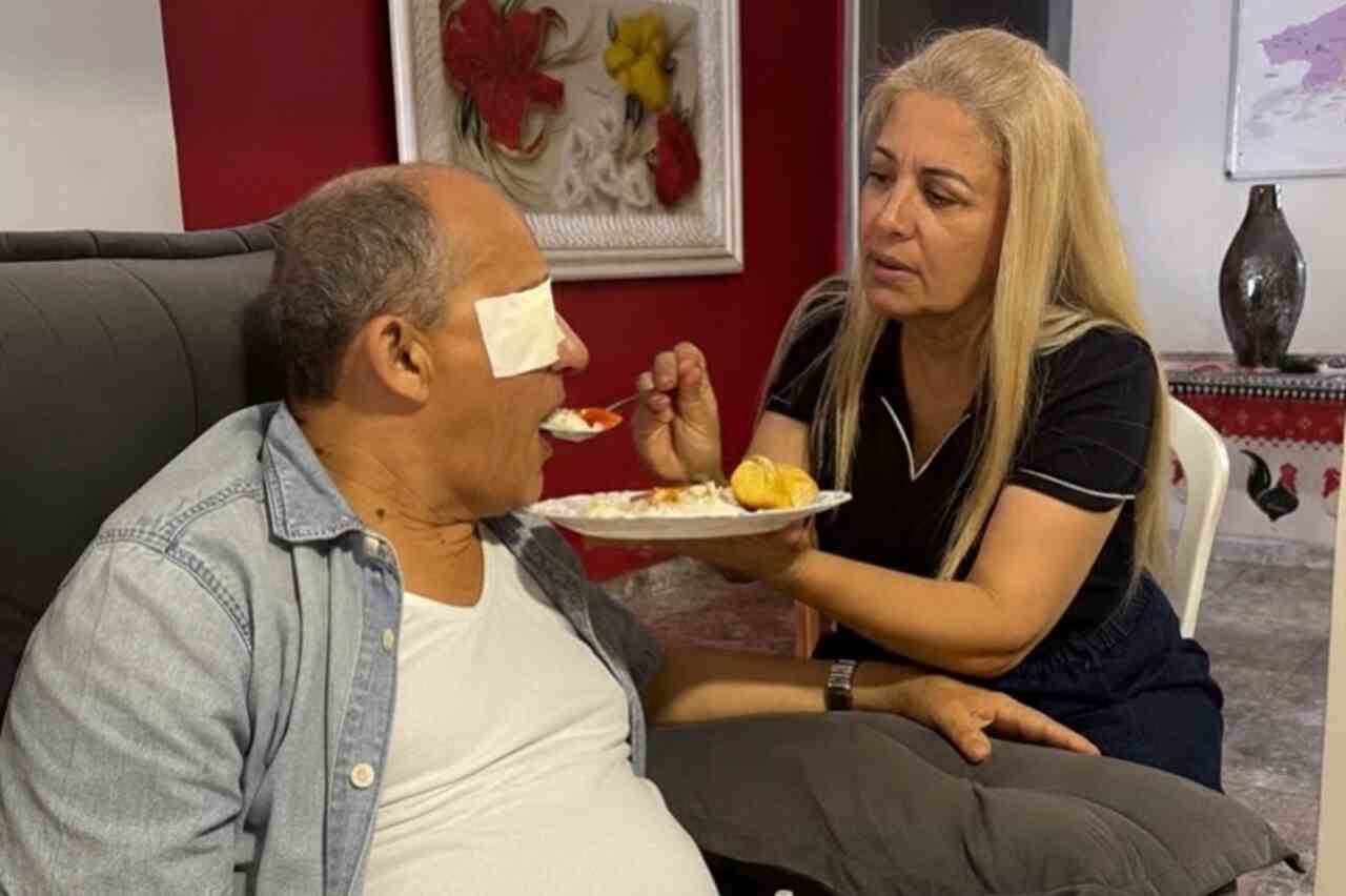 Andrea Fontes solicita orações por recuperação do marido