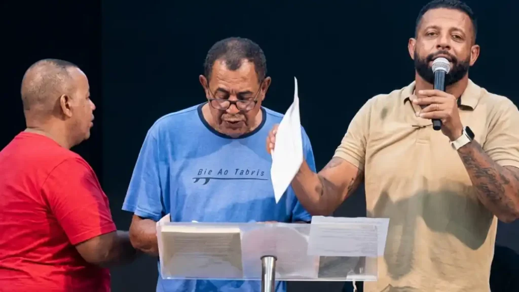 IPTM gera polêmica com leilão de boletos em culto 4 IPTM gera polêmica com leilão de boletos em culto
