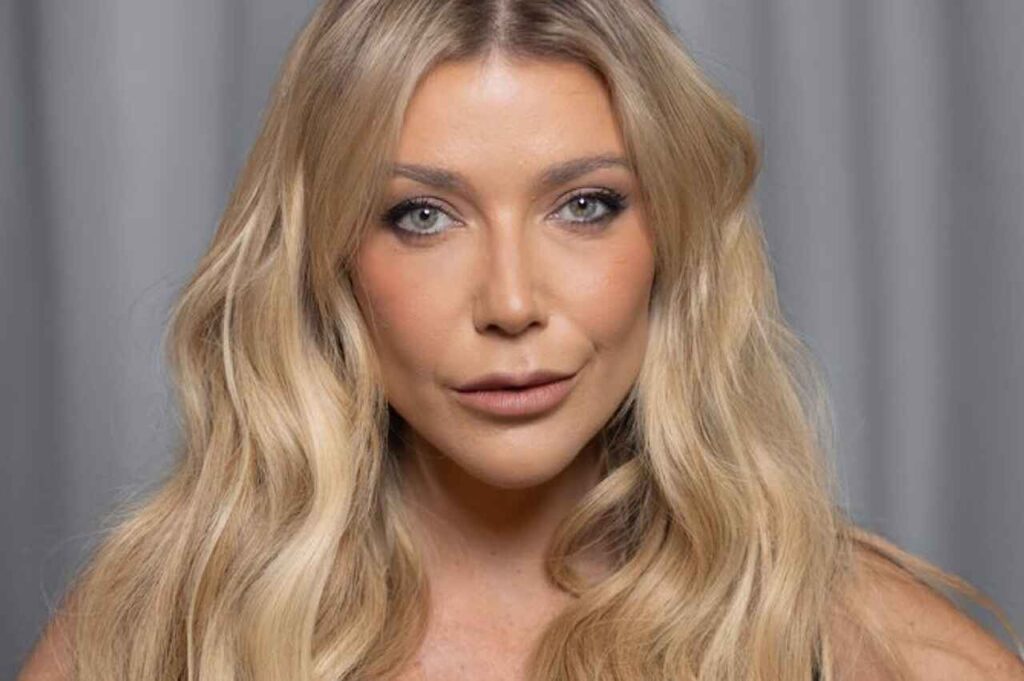 Luiza Possi critica adesão religiosa sem conversão genuína