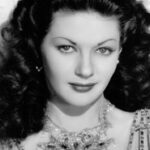 Yvonne De Carlo