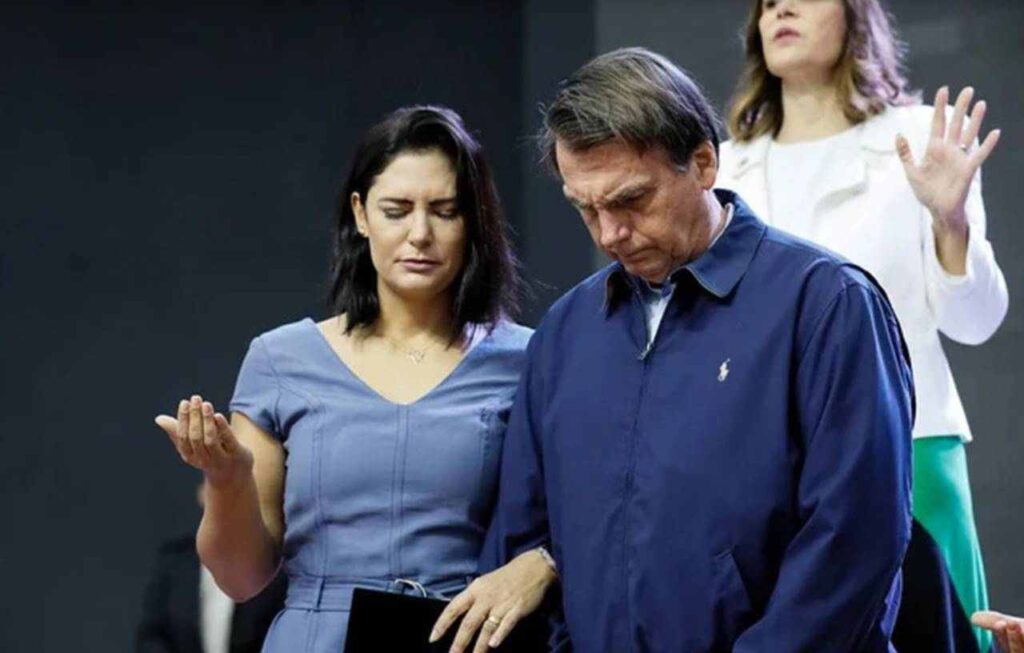 Michelle Bolsonaro Registra Nome Para Marcas de Cerveja e Vape