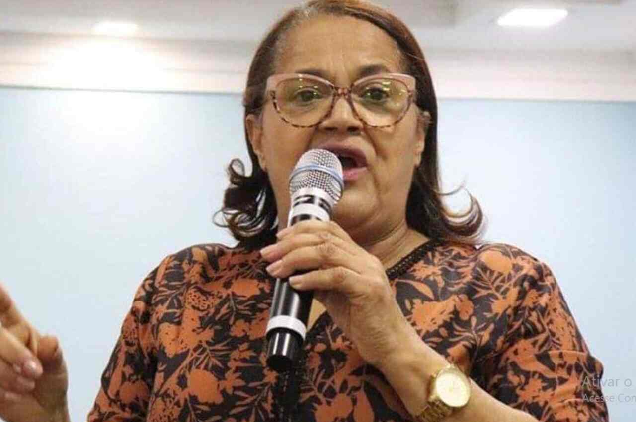 Cristina Maranhão: A polêmica das profecias e críticas nas redes sociais
