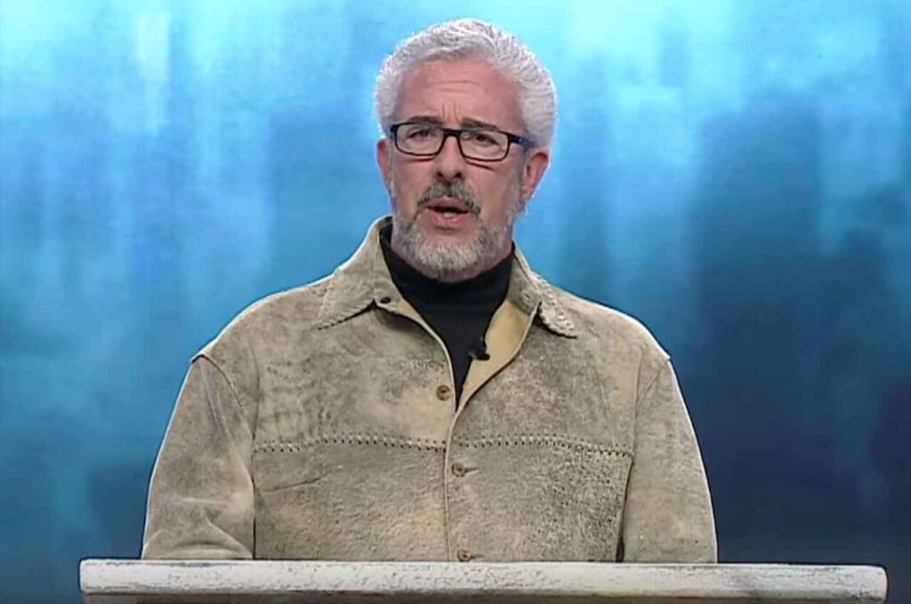 Pastor alerta sobre apostasia após divulgação de OVNIs