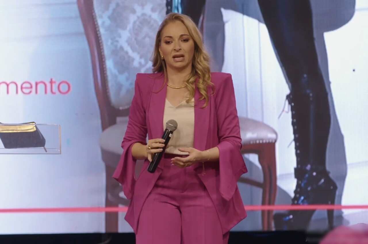 Pregadora Patrícia Fernandes critica maridos e mulheres liberais