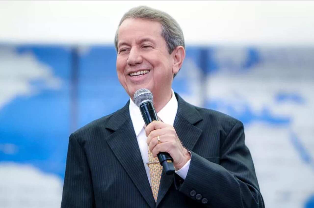 Band Renova Contrato com R.R. Soares e Garante R$ 5 Milhões Mensais