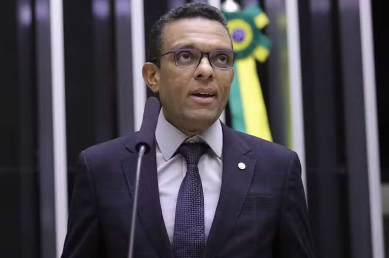 Deputado Otoni de Paula Prioriza Verdade em Nova Postura Política