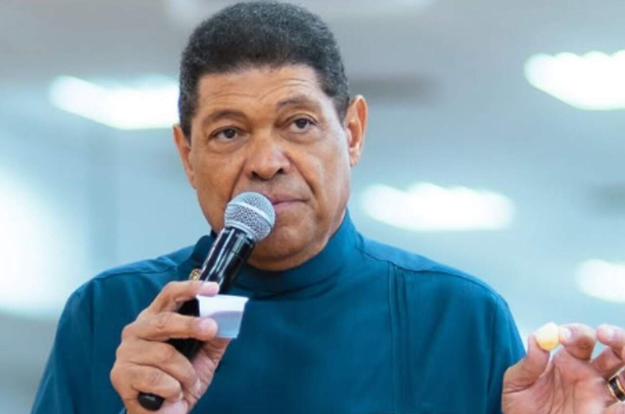 Justiça determina penhora de helicóptero da Igreja Mundial