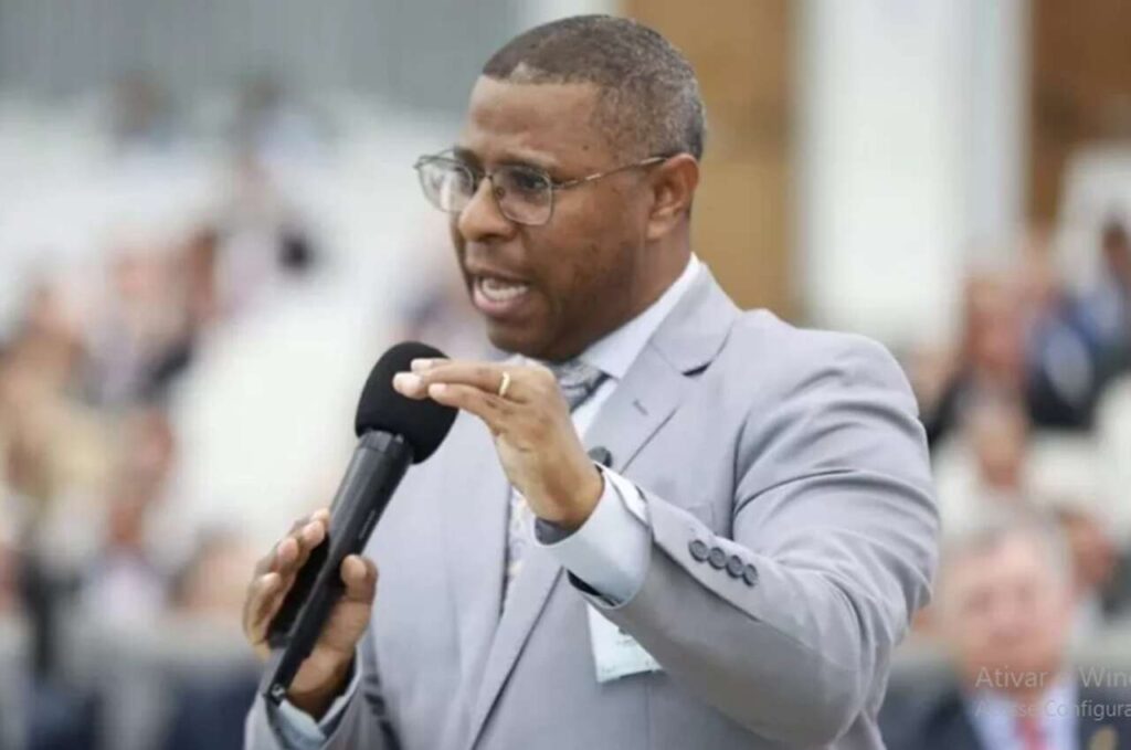 Pastor Osiel Gomes critica uso de templos para eventos seculares