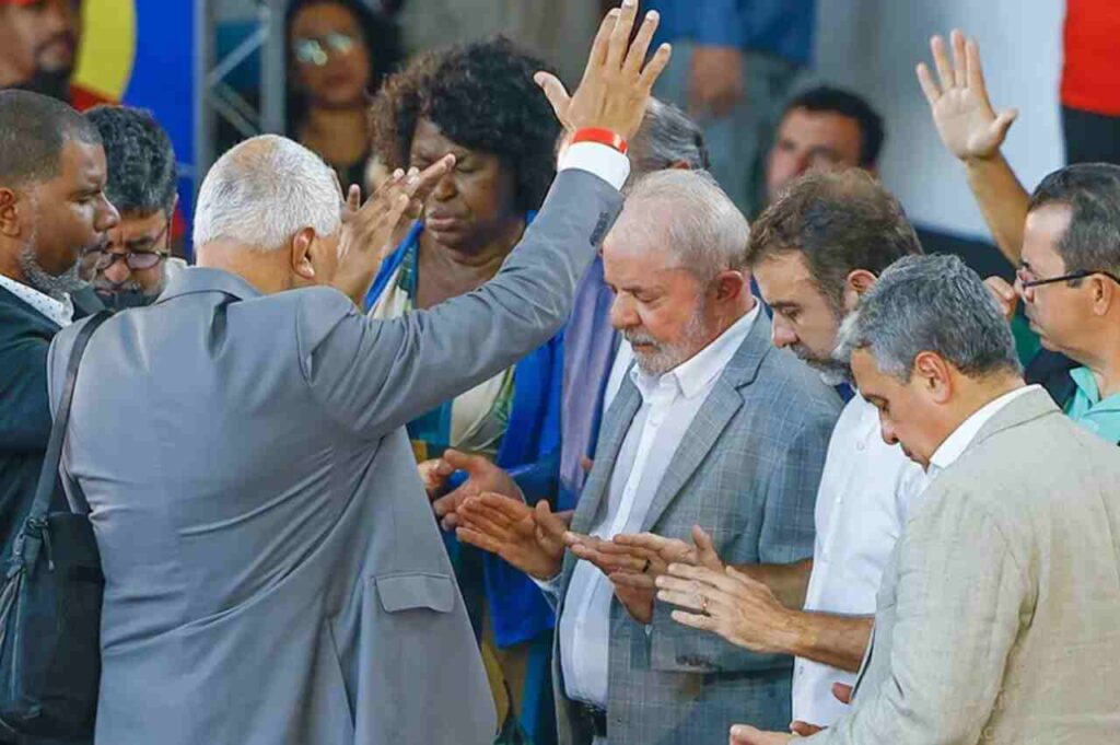 PT Lança Manifesto para Evangélicos e Critica Politização da Fé