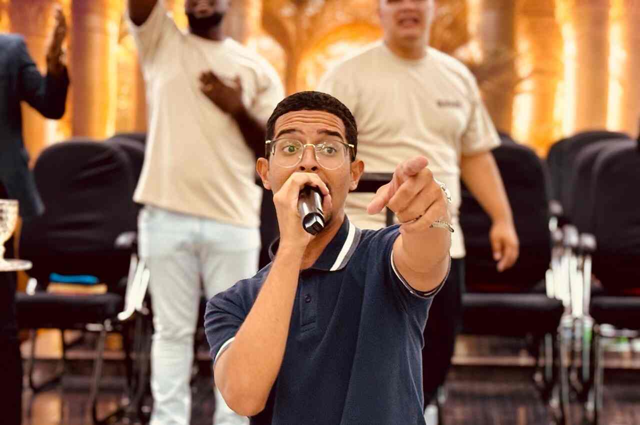 João Marcos se destaca nas redes com o hit "Olha a Marcha"