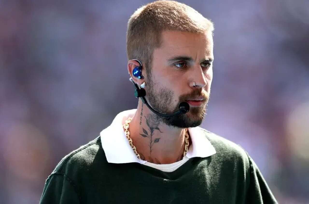 Justin Bieber apresenta "Everything Hallelujah" na final da Copa do Mundo