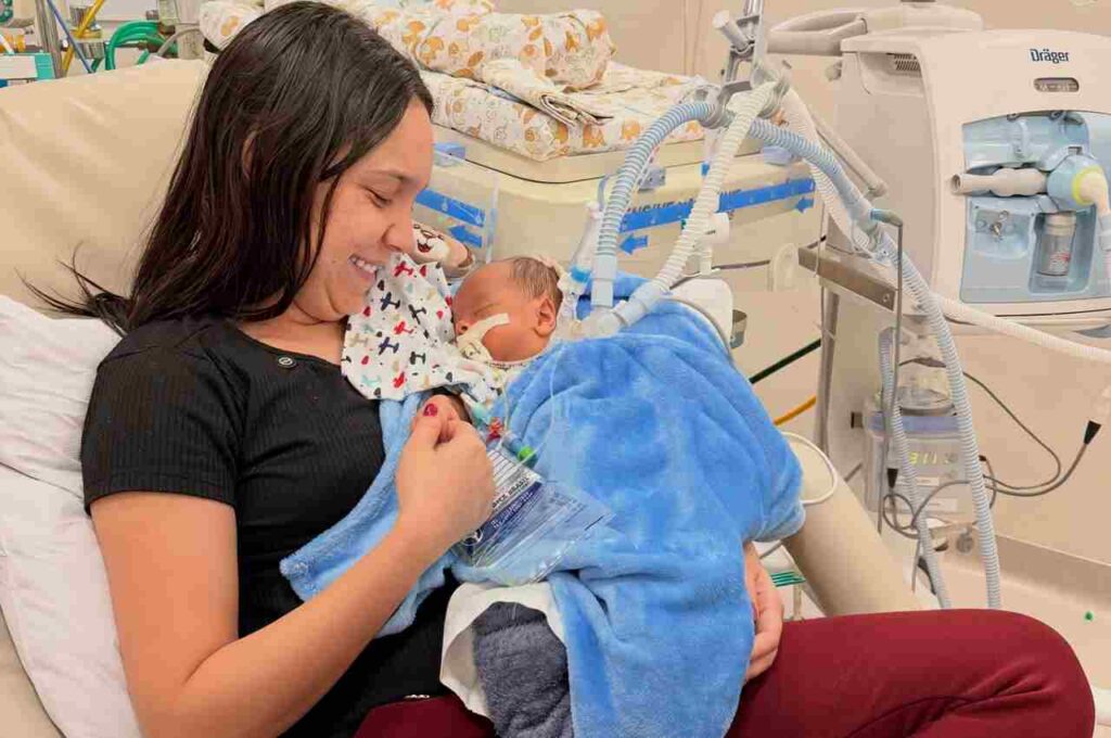 Vitória Souza comemora melhora na saúde do filho Isaque