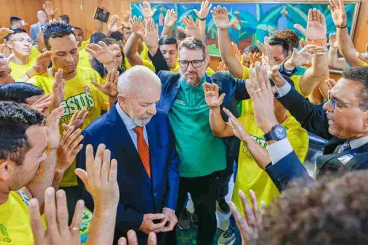 Estratégia de Lula Foca em Evangélicos Sem Uso de Púlpitos
