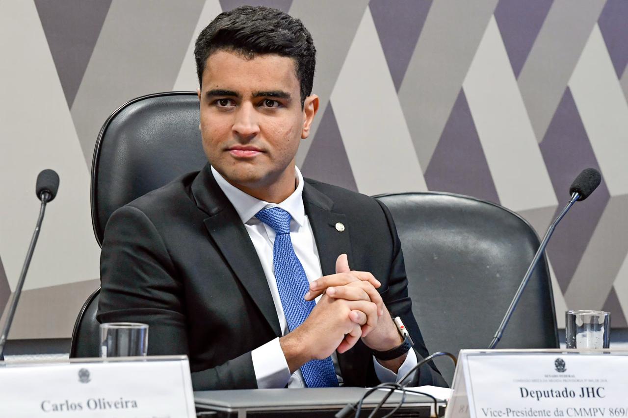 JHC é acusado de cobrar R$ 1,3 milhão de igrejas evangélicas