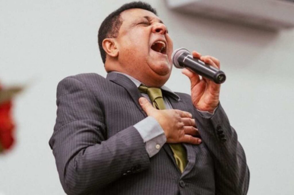 Ozéias de Paula se afasta da música após procedimento médico 3 Ozéias de Paula se afasta da música após procedimento médico