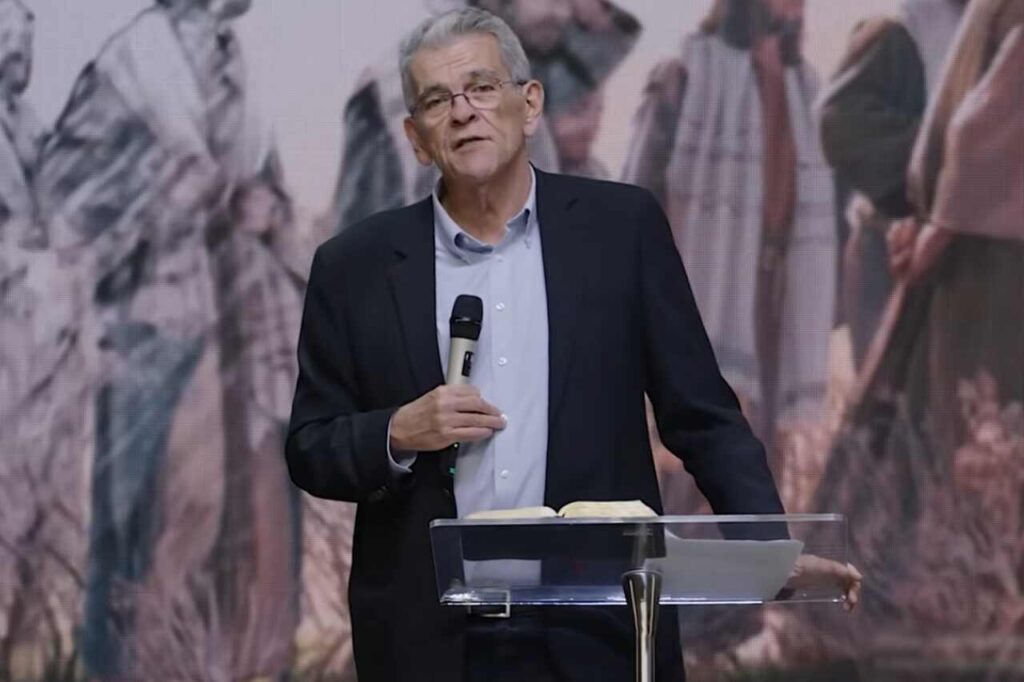 Pastor denuncia venda de cargo de presbítero por US$ 1 milhão