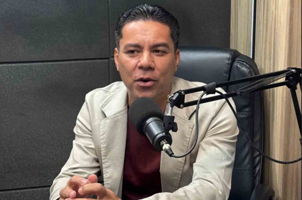 Pastor Lança Livro Defendendo Voto Evangélico na Esquerda