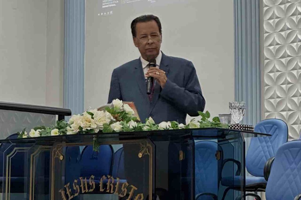 Presidente da Assembleia de Deus no Paraná critica Helena Raquel