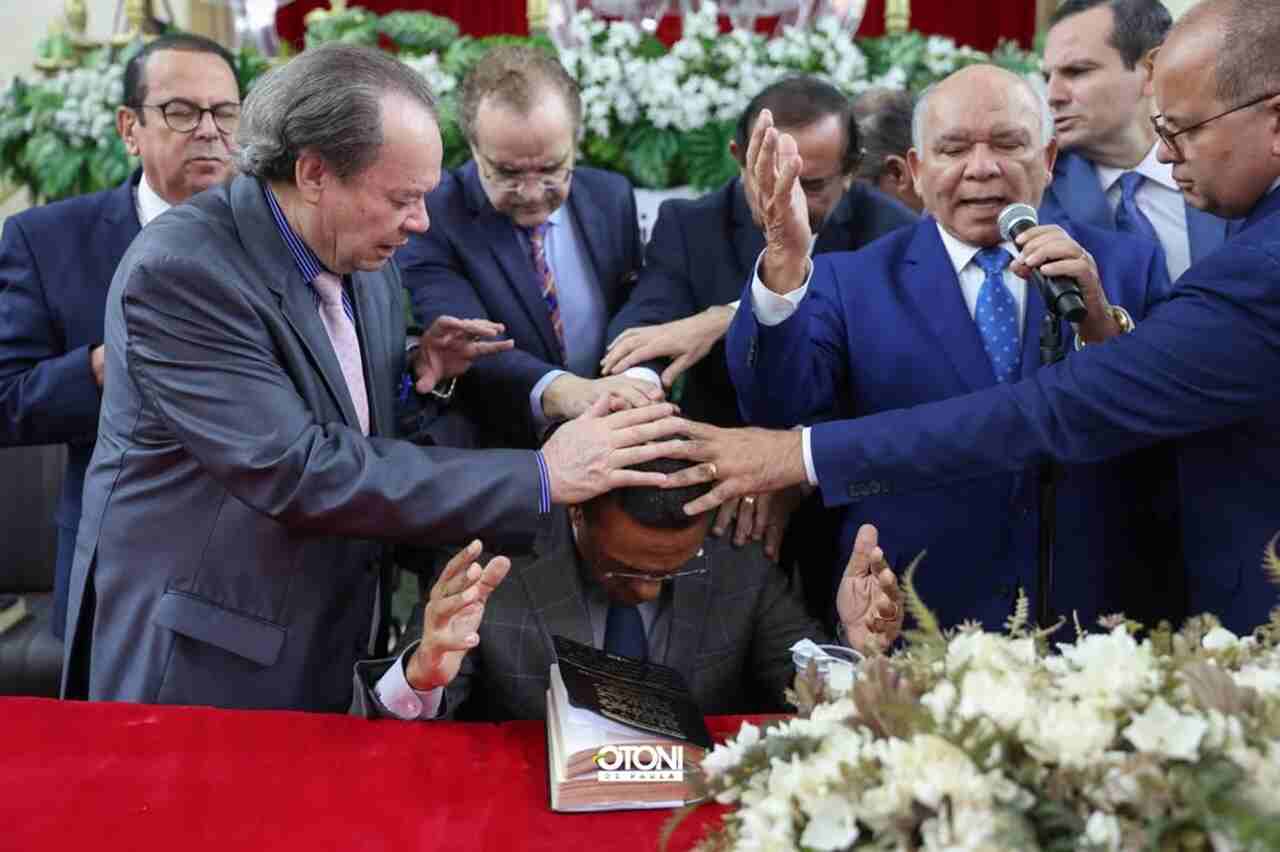 Assembleia de Deus Madureira apoia reeleição de Otoni de Paula