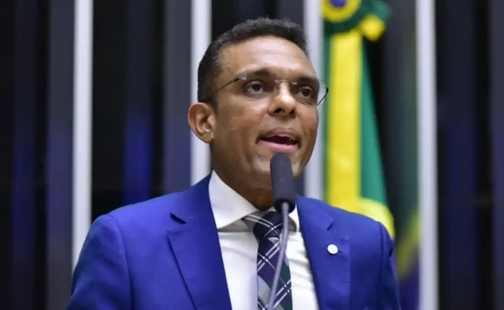 Deputado Otoni de Paula se desculpa com Alexandre de Moraes