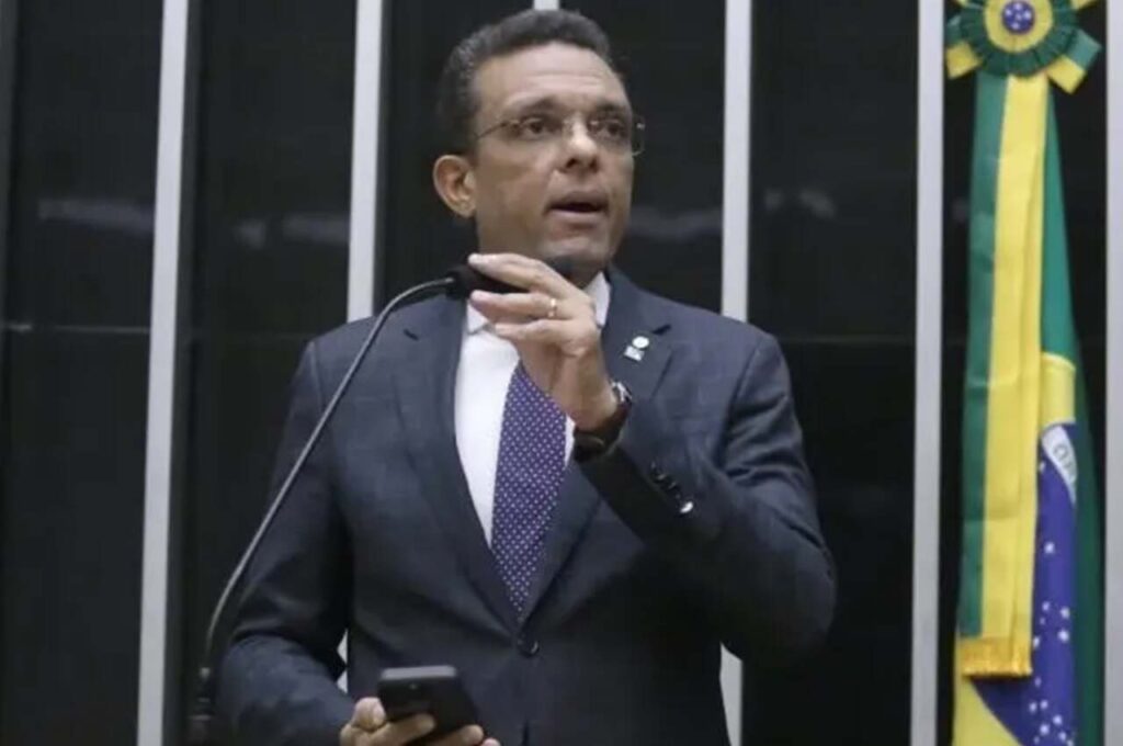 Otoni de Paula critica Orçamento Secreto como erro de Bolsonaro