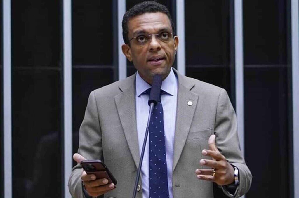 Otoni de Paula pede retorno ao foco espiritual da igreja