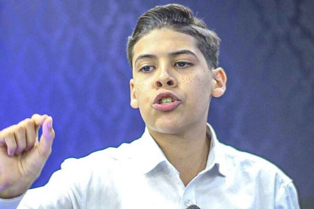 Pregador Miguel Oliveira é criticado por ameaças em culto