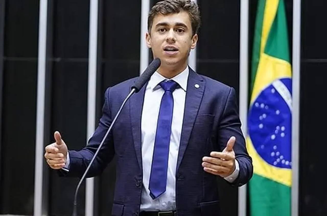 Nikolas Ferreira defende Silas Malafaia em investigação da PF